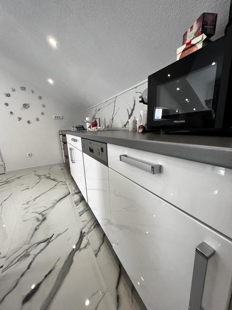 Luxury Apartment Megy Otočac Extérieur photo